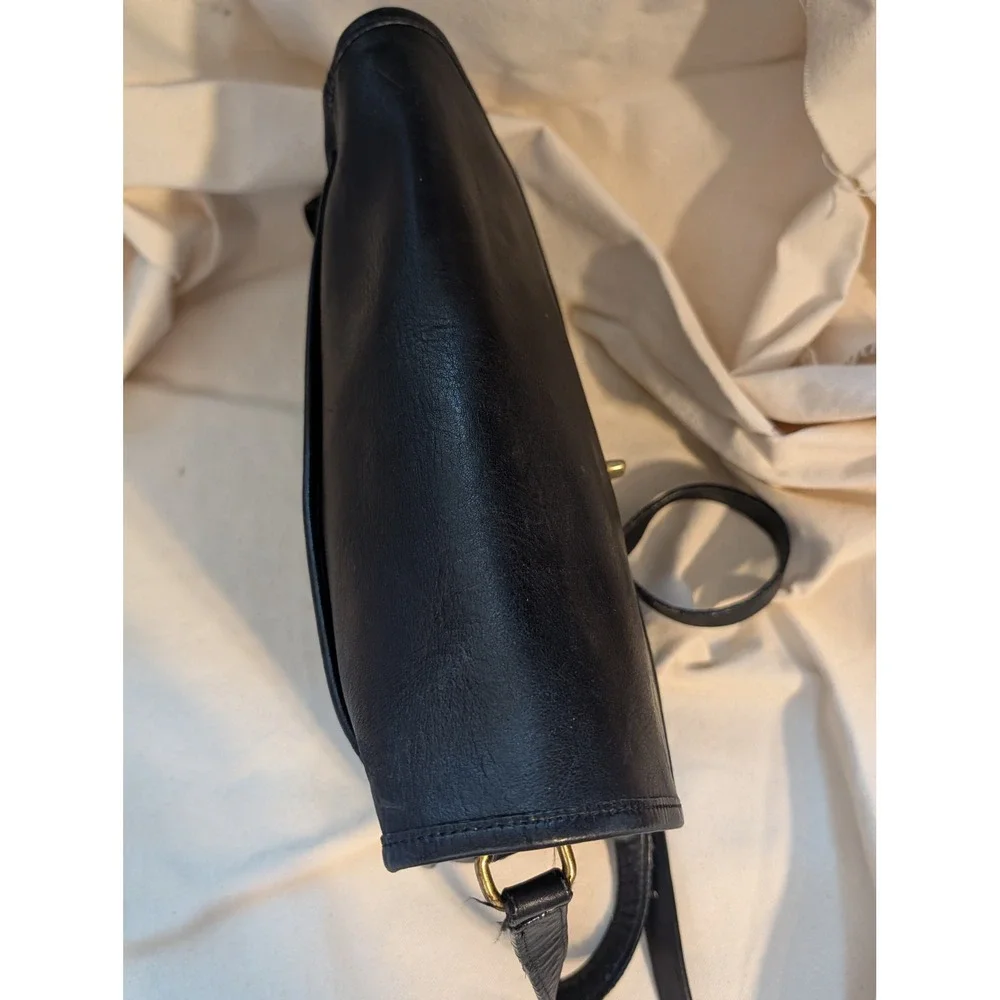 Coach City Bag Black Leather Crossbody Vintage 9790 Brass Turnlock